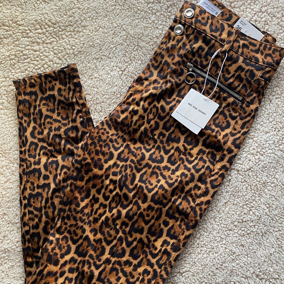 🌼HP🌼 ZARA- Animal Print Jeans, SIZE US 4 - Picture 6 of 7